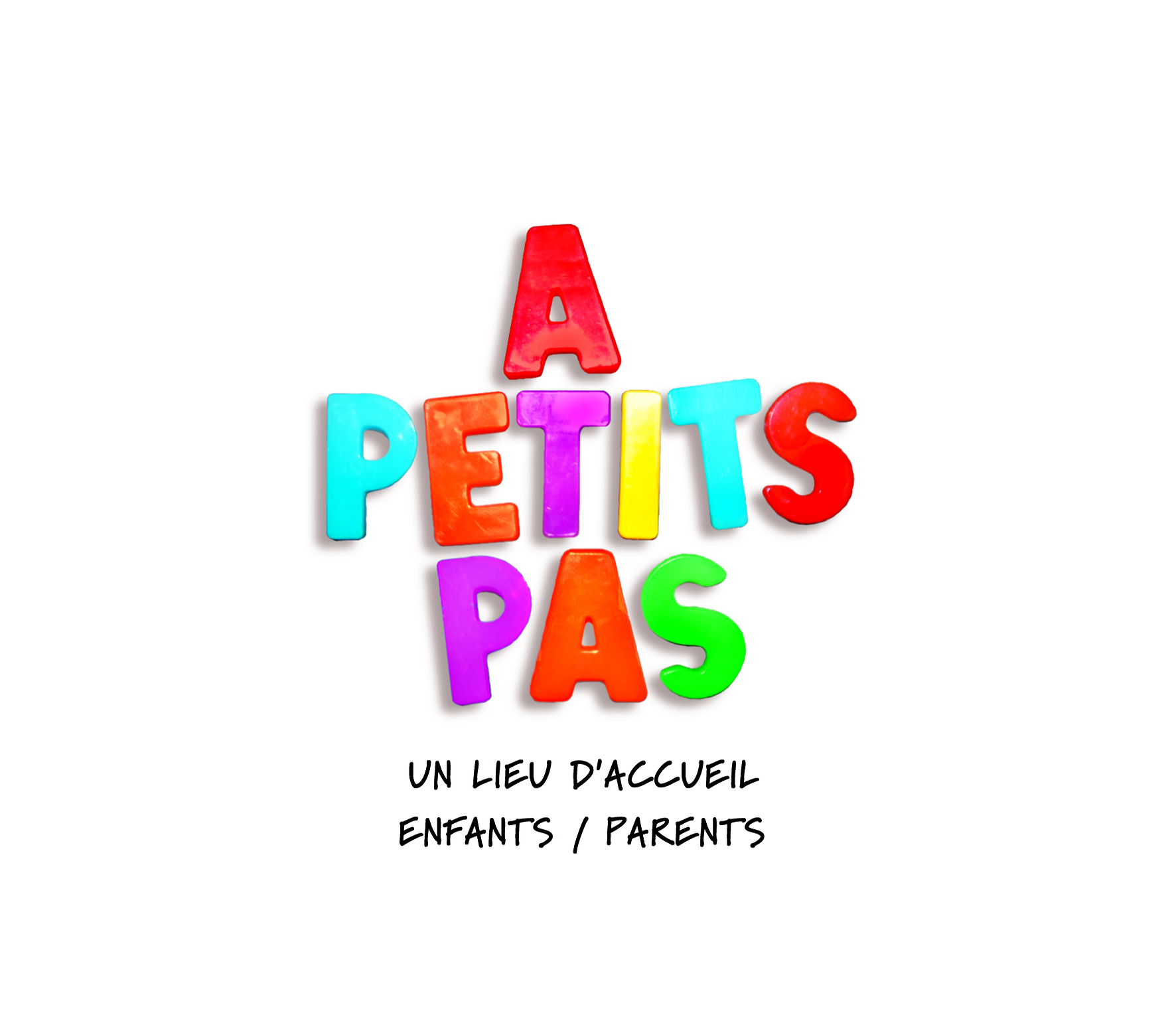 Le logo de "A petits pas"