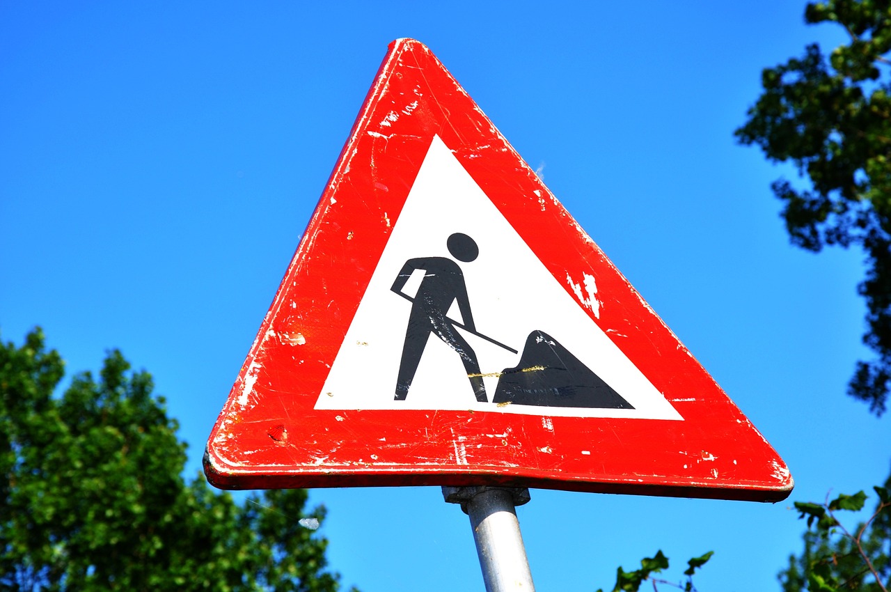 Un Panneau de Signalisation Travaux