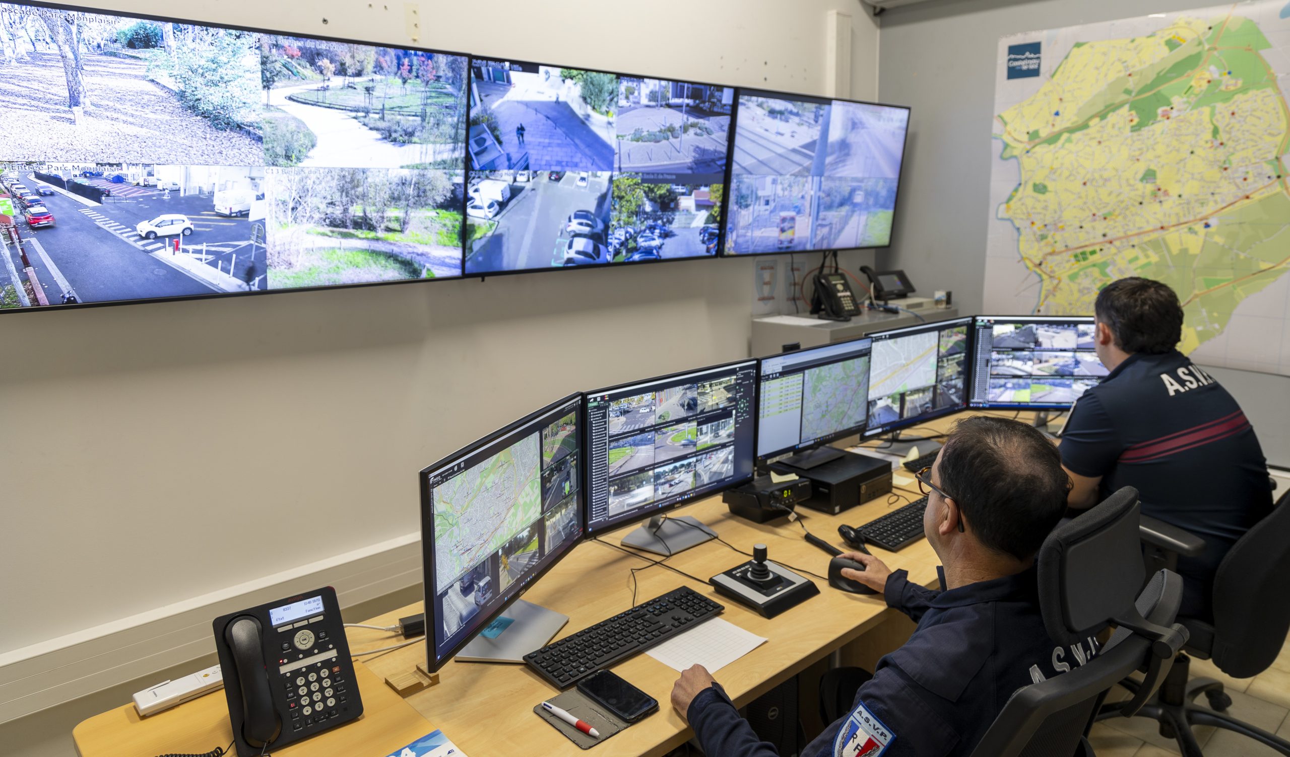 Le Centre de supervision urbain de la Police municipale de Castelnau, 4 agents formés pour analyser les vidéos des caméras de vidéoprotection