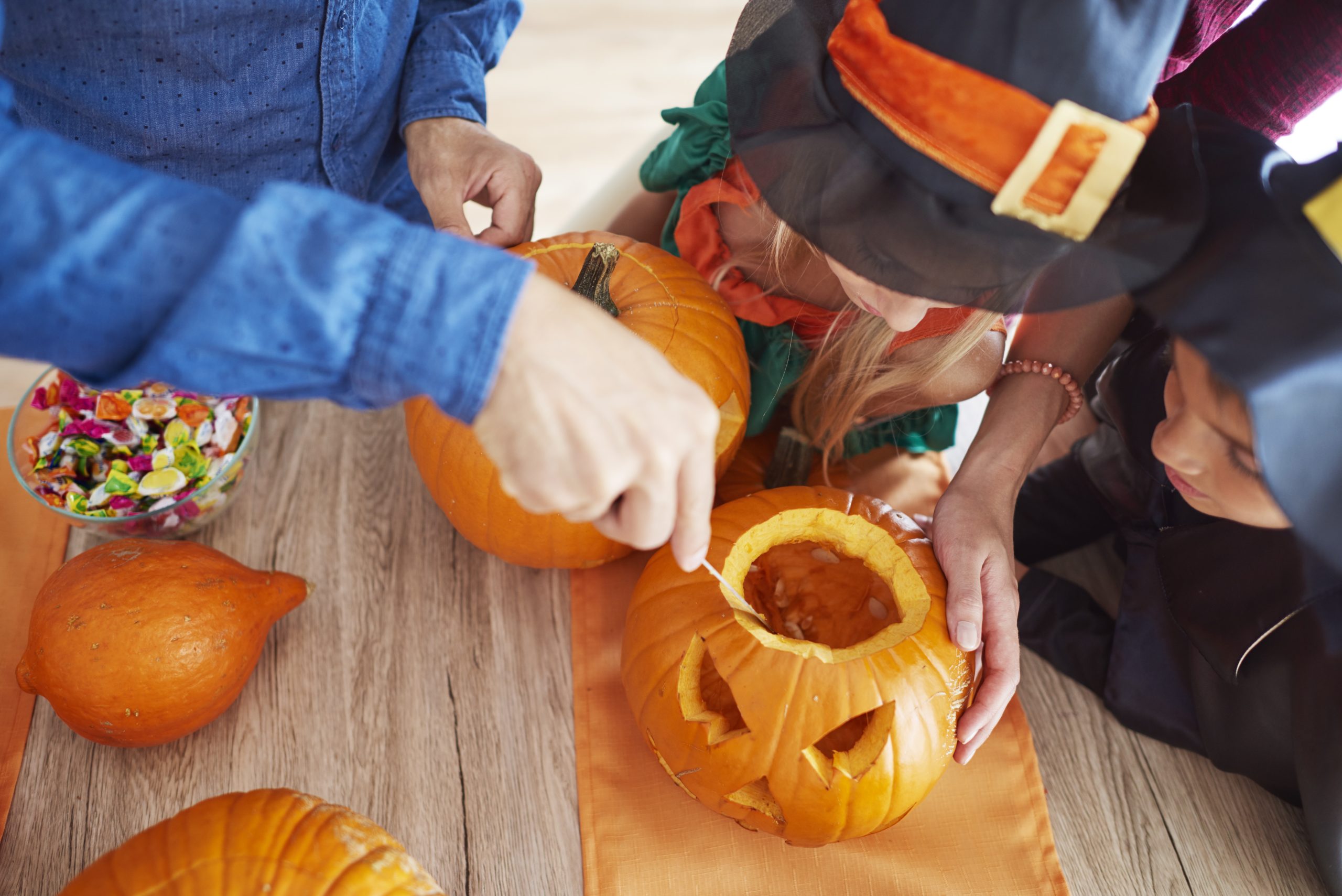 Halloween 2025 : frissons et créativité dans les Maisons des Proximités