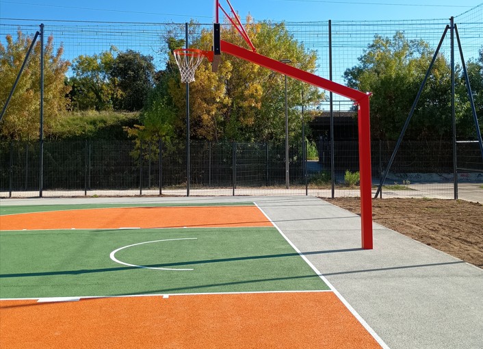 le nouveau double terrain de basket 3x3 de la plaine de jeux Jean Fournier à Castelnau-le-Lez
