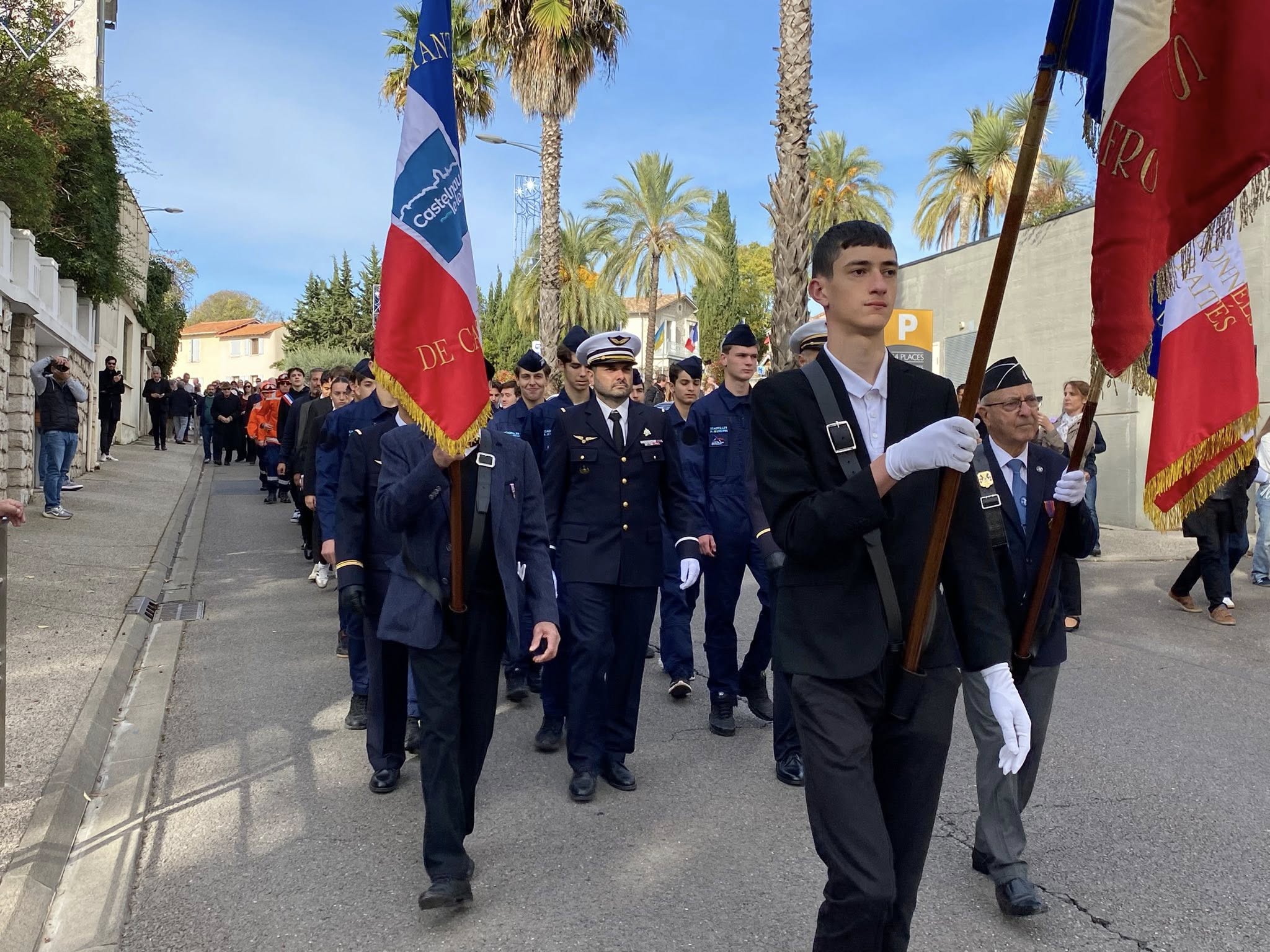 Descente de la rue de la crouzette à l'occasion de la cérémonie du 11 novembre 2025